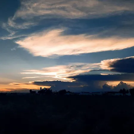 In Rivero De With Pool 샬레 *